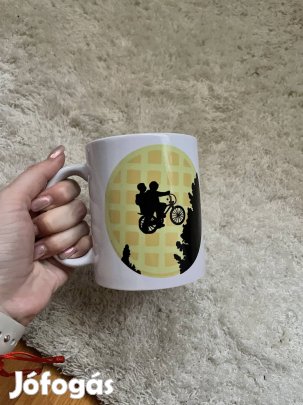 Stranger things bögre