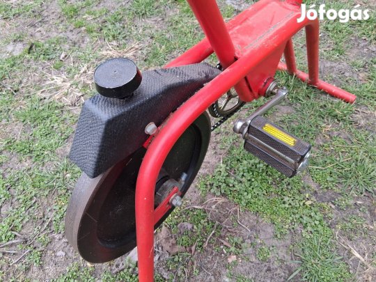 Strapabíró szobabicikli