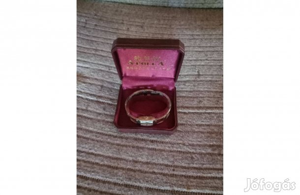 Strasszköves quartz óra stainless steel back díszdobozban- Új