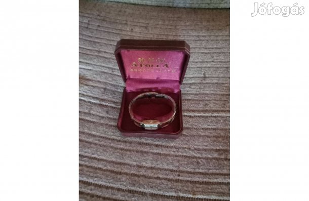 Strasszköves quartz óra stainless steel back díszdobozban- Újszerű