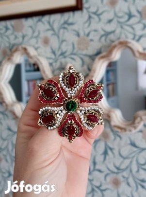 Strasszos vintage bross