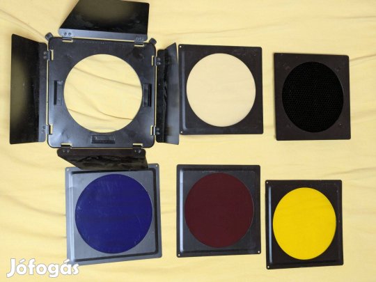 Stúdió fényterelő, színes előtétekkel, 2db. illesztővel #jobb ár!