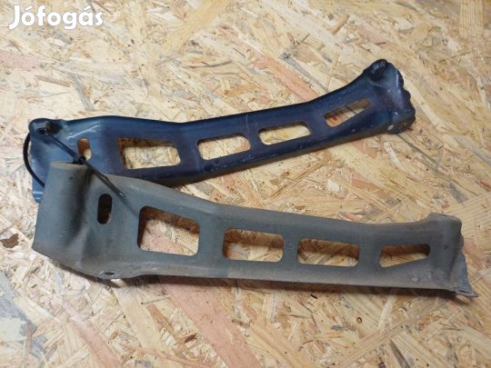 Subaru Impreza (2008-2012) Első Sárvédő Tartó Pár