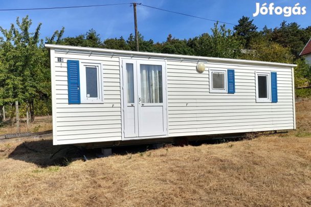 Sukorón panorámás telek mobilházzal eladó!