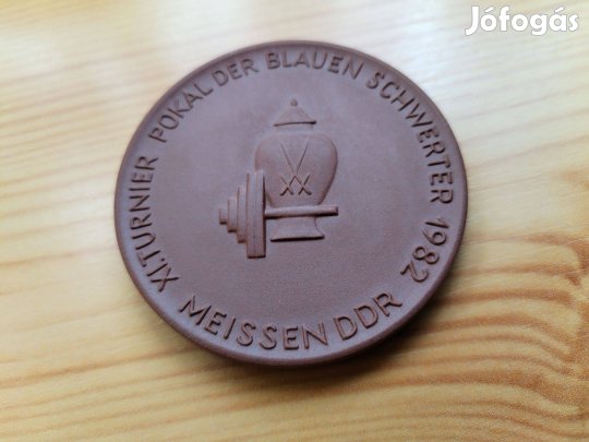 Súlyemelö 1982-es kiadású Meisseni porcelán sportérem