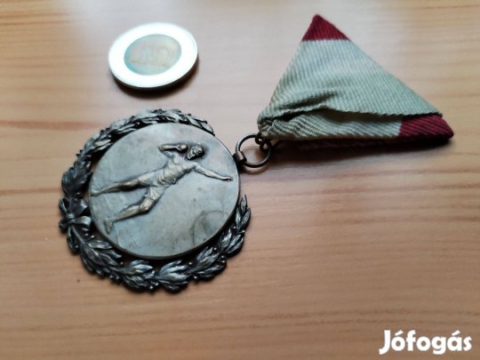 Súlylökő érem szép régi db A múlt század elejéről