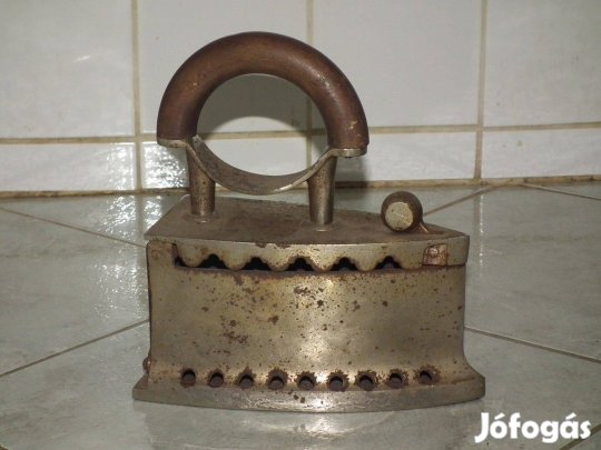 Súlyos Sphinx 3 régi parazsas szenes vasaló