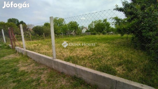 Sülysápi 605 nm-es telek eladó