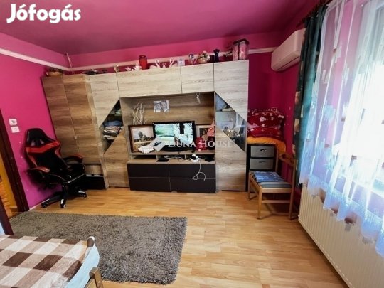 Sülysápi 67 nm-es ház eladó