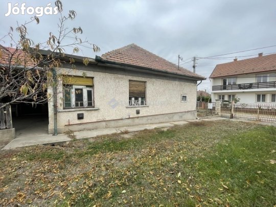 Sülysápi eladó 100 nm-es ház