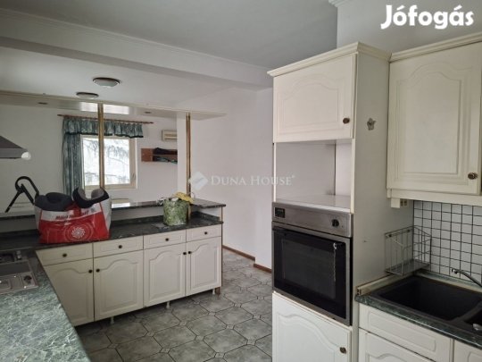 Sülysápi eladó 175 nm-es ház