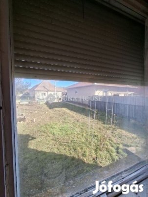 Sülysápi eladó 37 nm-es ház