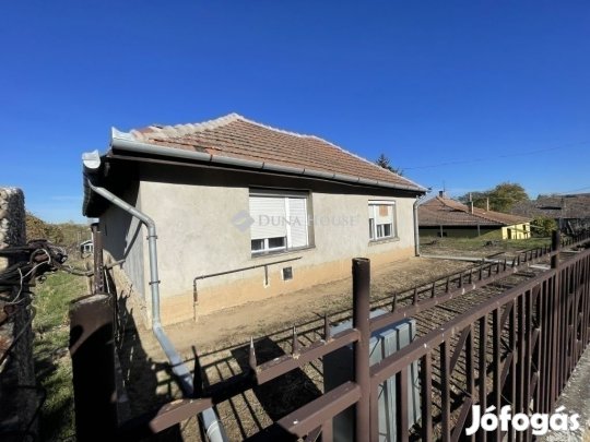 Sülysápi eladó 75 nm-es ház