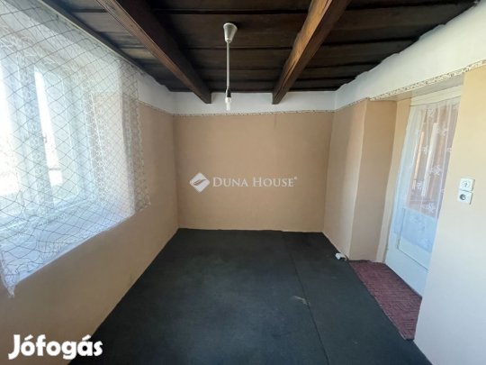 Sülysápi eladó 75 nm-es ház