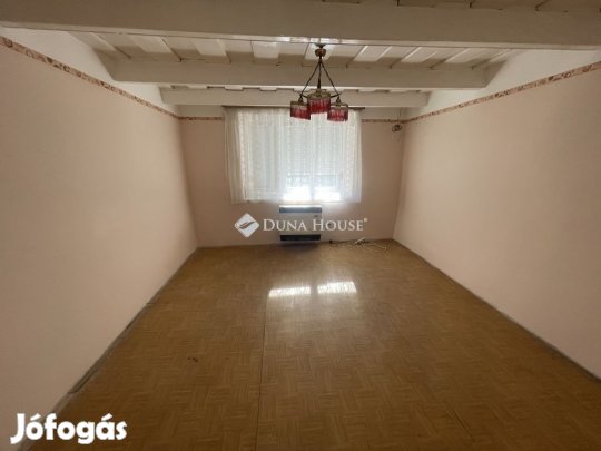 Sülysápi eladó 75 nm-es ház