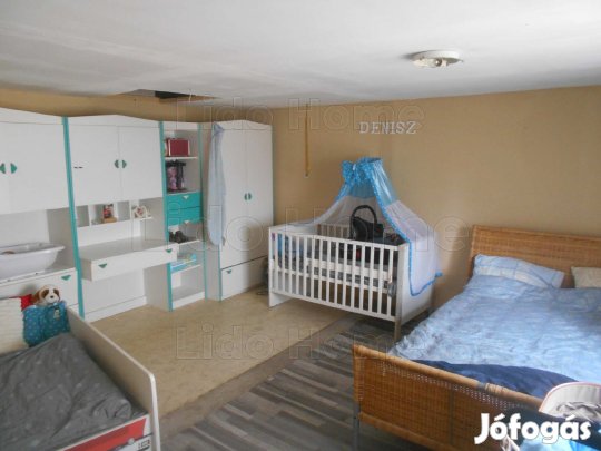 Sümegen egy kicsi ház, új tulajára vár!