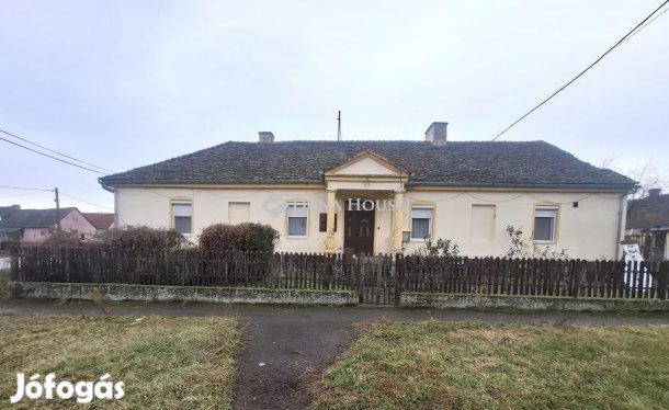 Sumonyi 224 nm-es ház eladó