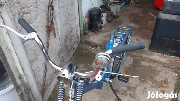 Super Delux kerékpár