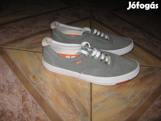 Superdry cipő 43-as