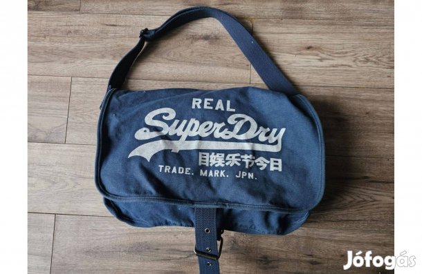 Superdry válltáska állítható pántos táska