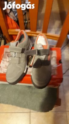 Superfit 36-s cipő eladó
