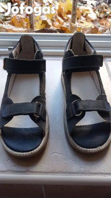 Supinált fiú szandál Memo 32