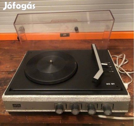 Supraphon HC07 típusú lemezjátszó