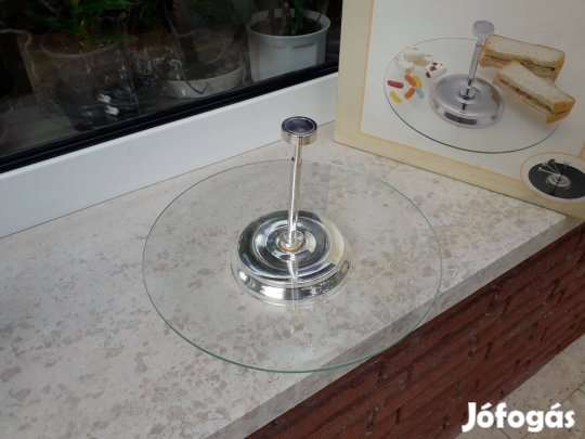 Sütemény, desszert részére kínáló üvegtál