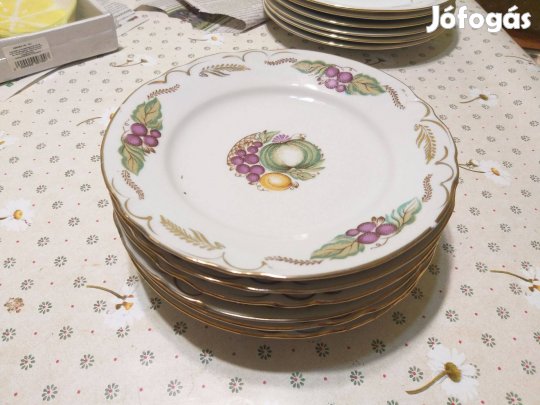 Süteményes tányérok, 6 db porcelán tányér, zöldség mintás