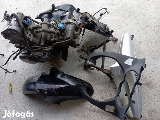 Suzuki DL 650 alkatrész , blokk blokk ára 280 e ft