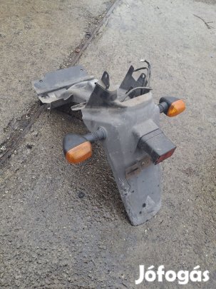 Suzuki Epicuro 125 150 hátsó sárvédő