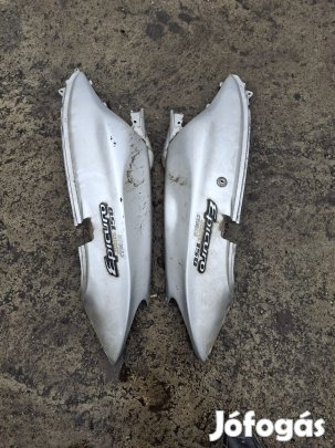 Suzuki Epicuro ülés alatti idom párban