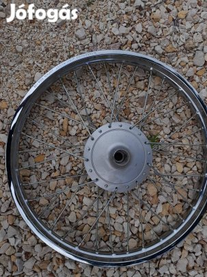 Suzuki FR kismotor küllős kerék 18 colos