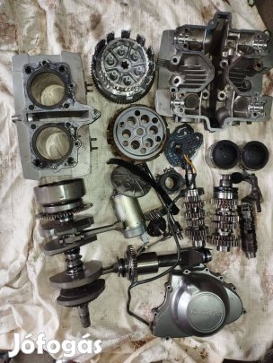 Suzuki GS 500 alkatrész , főtengely