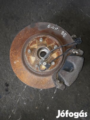 Suzuki Grand Vitara 05- Bal Első Csonkállvány Kerékaggyal + Féknyereg