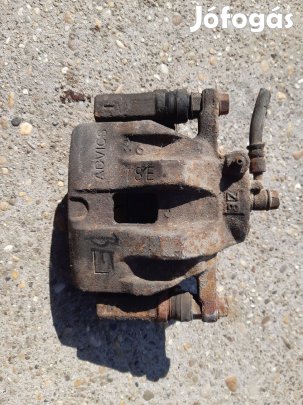 Suzuki Grand Vitara 05- Bal Első Féknyereg