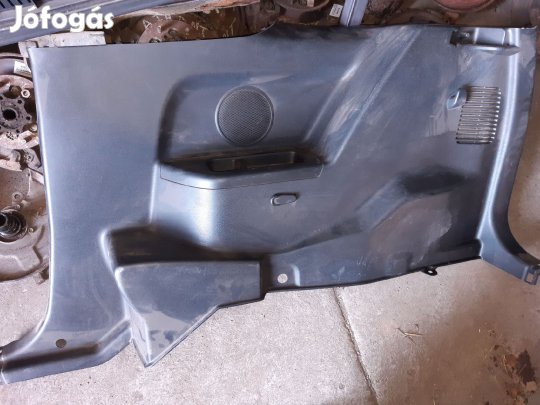 Suzuki Grand Vitara 05- Bal Hátsó Oldalkárpit