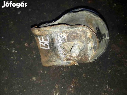 Suzuki Grand Vitara 05- Bal Motortartó Bak