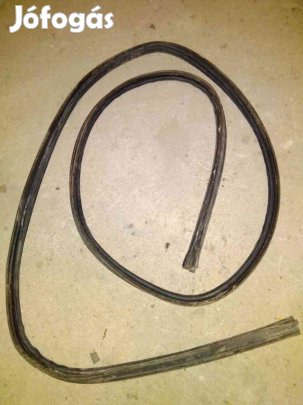 Suzuki Grand Vitara 05- Csomagtérajtó Gumikéder