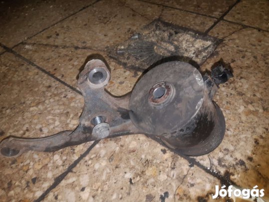 Suzuki Grand Vitara 05- Differenciálmű Tartó Konzol