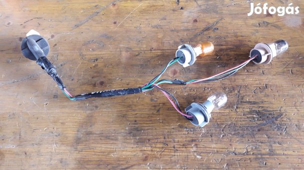 Suzuki Grand Vitara 05- Hátsó Lámpa Foglalat