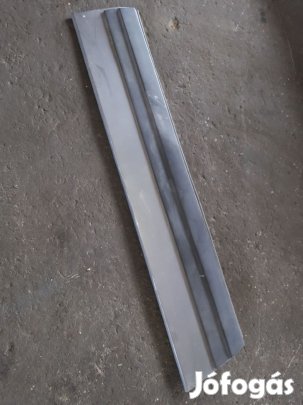 Suzuki Grand Vitara 05- Jobb Első Ajtó Díszléc