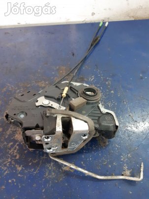 Suzuki Grand Vitara 05- Jobb Első Ajtó Zárszerkezet + Központizár