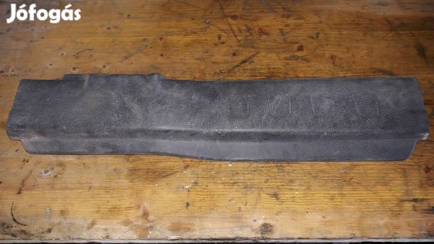 Suzuki Grand Vitara 05- Jobb Első Belső Küszöb Burkolat