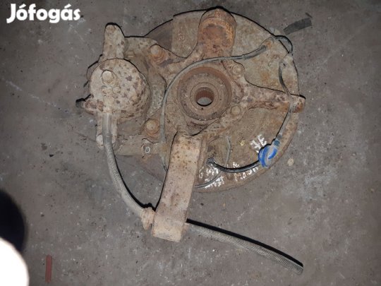 Suzuki Grand Vitara 05- Jobb Első Csonkállvány Kerékaggyal +