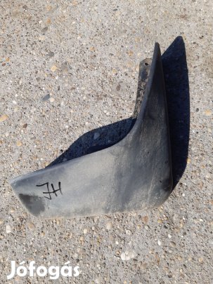 Suzuki Grand Vitara 05- Jobb Hátsó Sárfogó Gumi