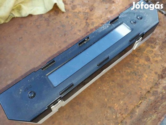 Suzuki Grand Vitara 05- Központi Kijelző