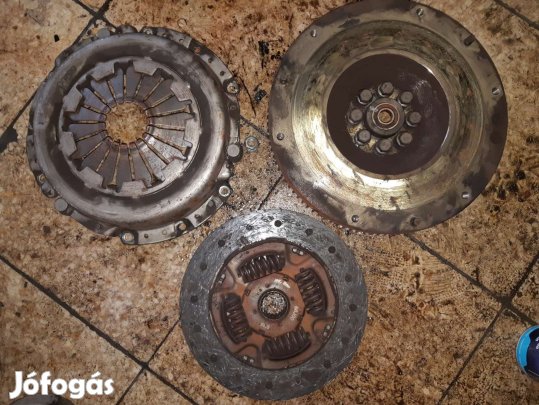 Suzuki Grand Vitara 05- Kuplung Szett + Egytömegű Lendkerék