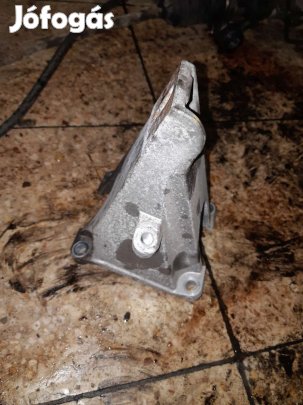 Suzuki Grand Vitara 05- Motortartó Bak