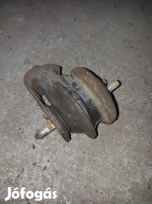 Suzuki Grand Vitara 05- Motortartó Bak